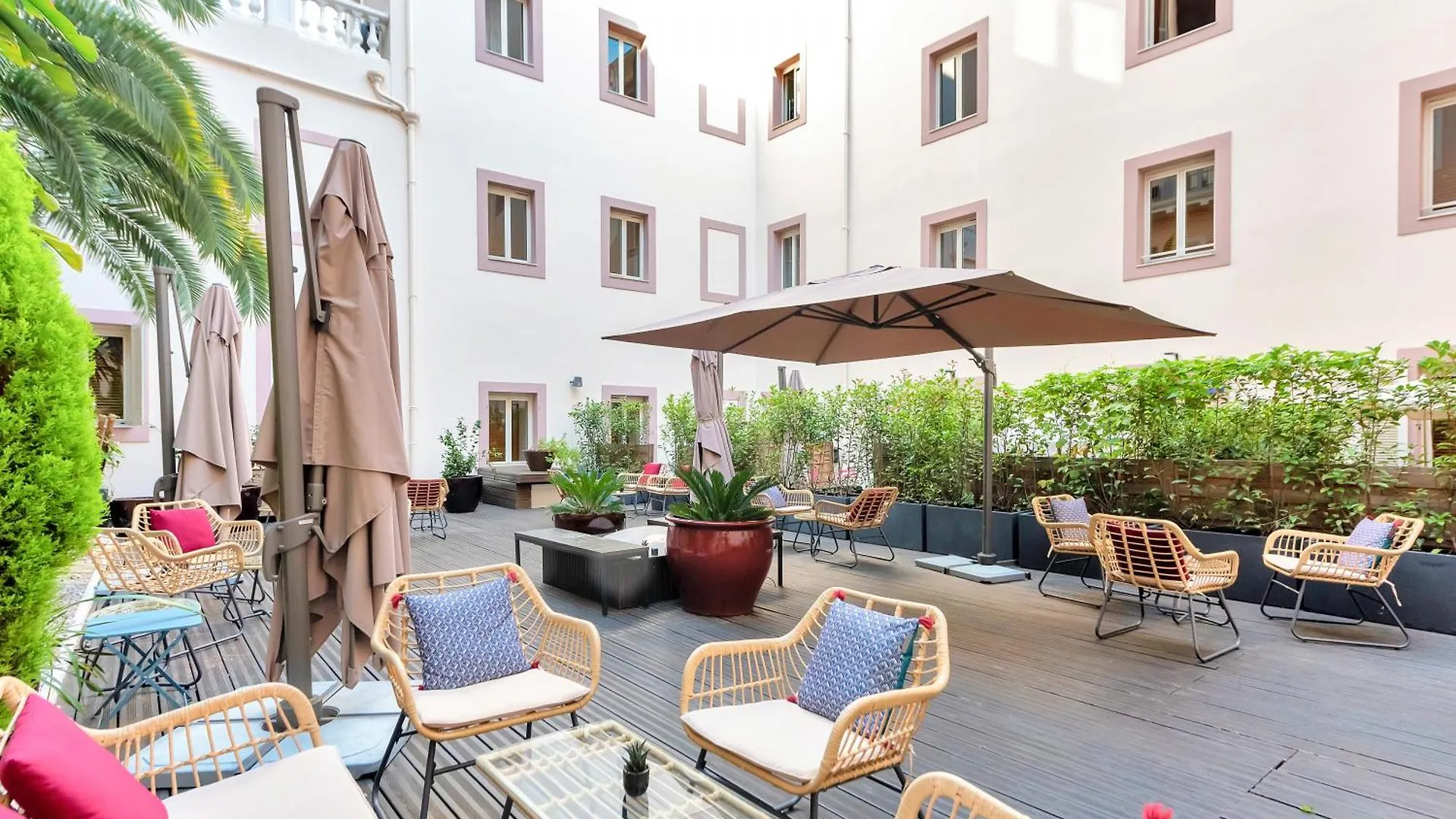 ניס Hotel Beau Rivage 4*,  צרפת